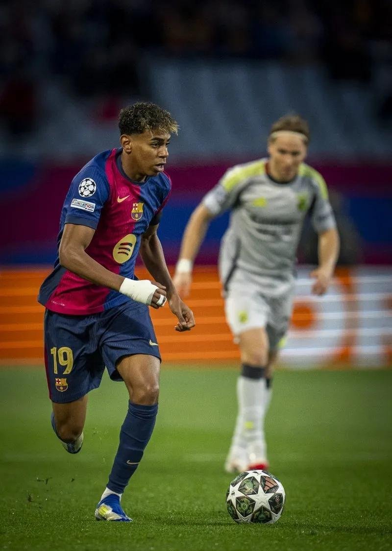 JIUYOU-本菲卡训练开放日，今晚绝杀压哨引欢呼，欧冠在即，纪律约束更严格(校霸学霸双男主)